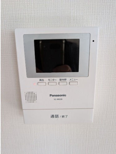 TVモニター付きインターホンで安心です