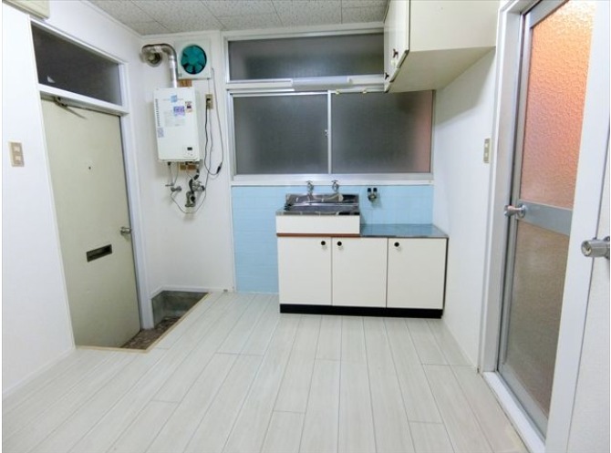 コンロは持込みタイプです