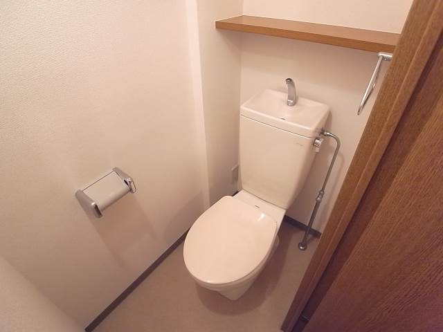 バストイレ別ですよ