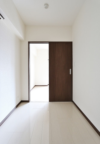 こちらは寝室にいかがでしょう