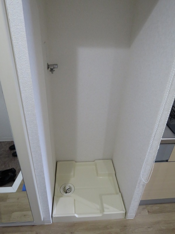 室内洗濯機置場完備。