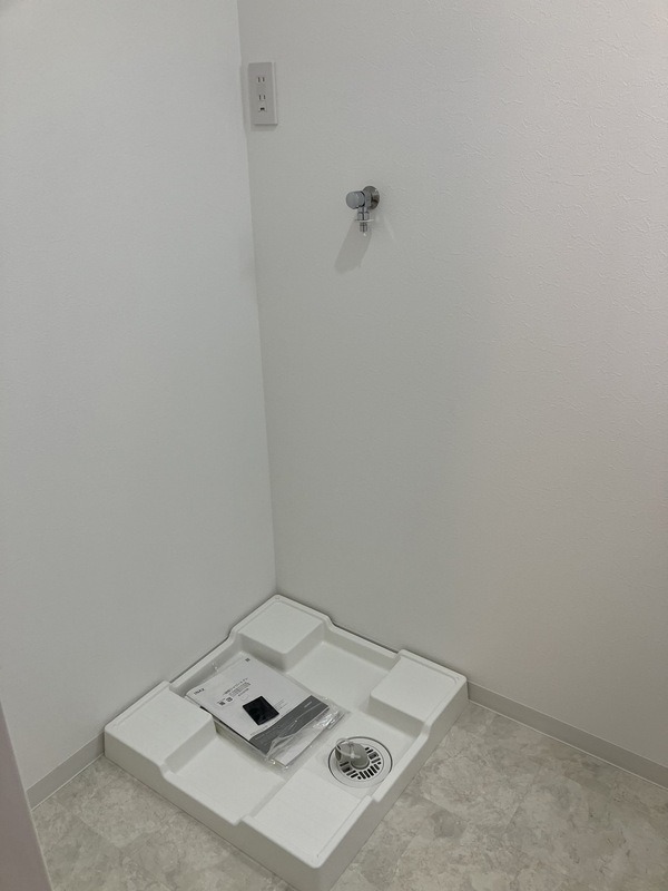 室内洗濯機置場完備。