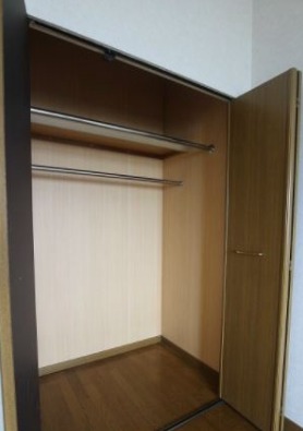 お洋服が多い方でも楽々収納できます