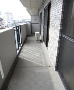 天気の良い日の洗濯物はこちらへ♪