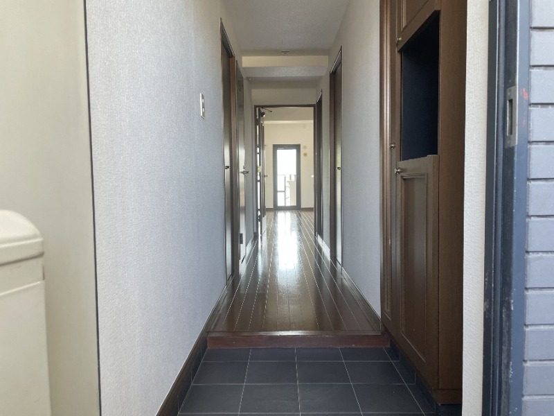 玄関はこんな感じです。