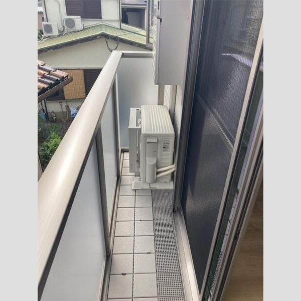 バルコニーはこちらです