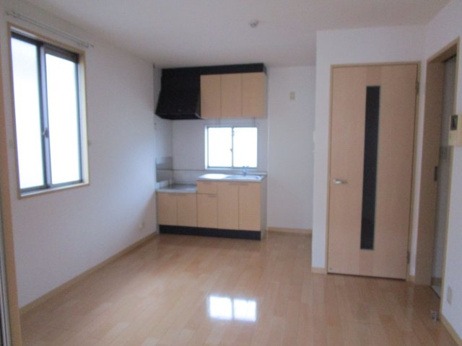 2面採光の明るいお部屋です