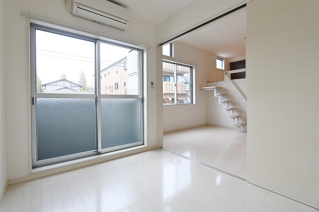 ドアを開ければ開放的な1つのお部屋になります