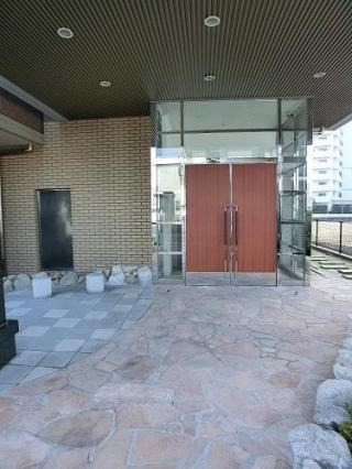 おしゃれなエントランスです