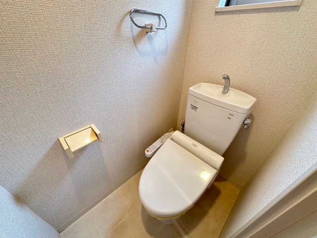 ウォシュレット完備です