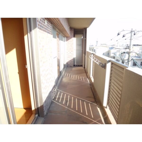 日当たり良好です。写真は現状を優先いたしま