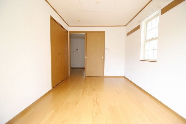 家具の配置がしやすいお部屋です