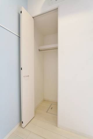 クローゼットに