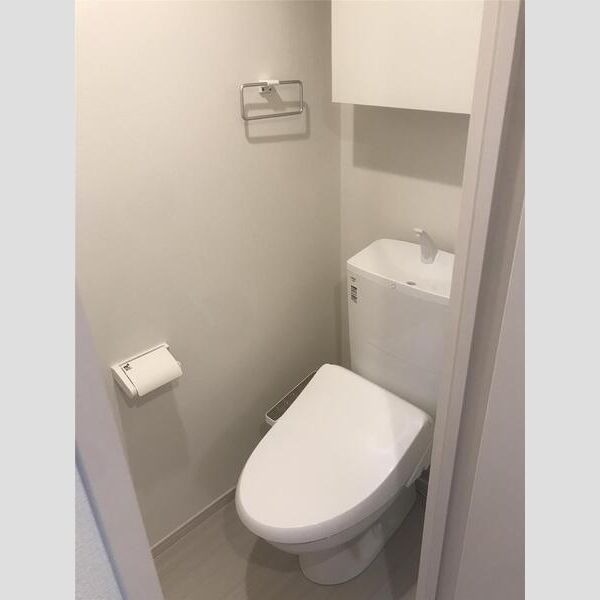 清潔感のあるトイレです