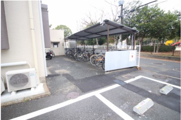 駐輪場もあります