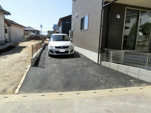 敷地内駐車場ございます