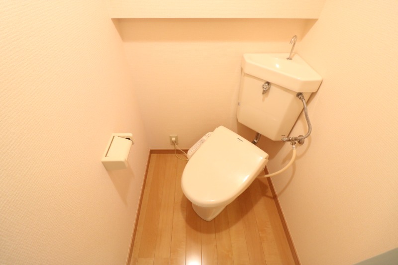 ウォシュレット完備です。