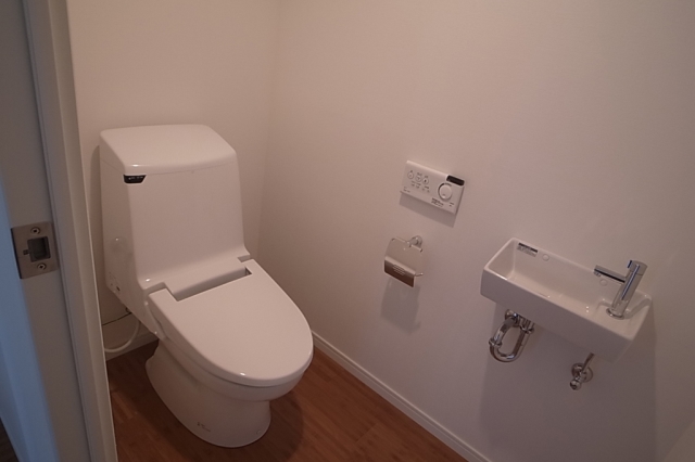 清潔感のあるトイレですね
