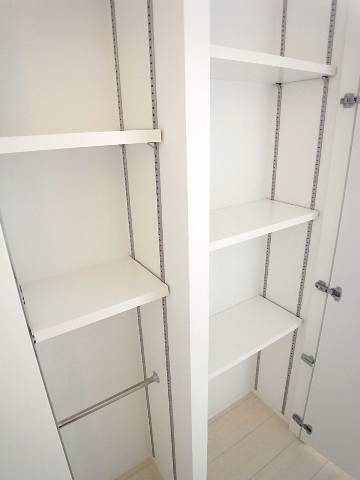 こちらにも荷物を置けます