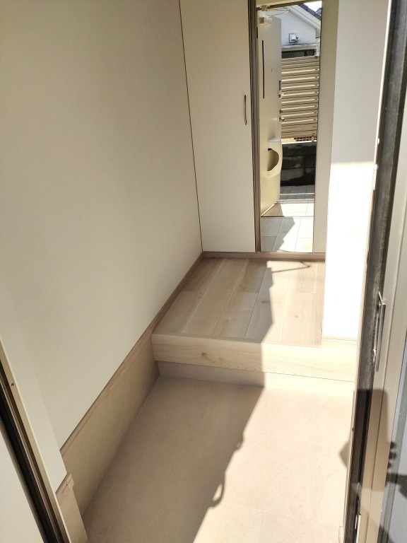 シューズボックス完備。