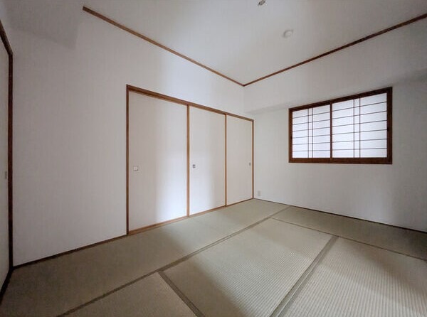 和室には押入れがあります