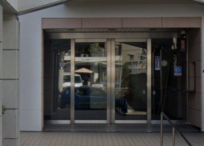 安心のオートロック付き