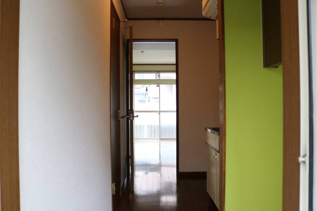 お部屋はここから。