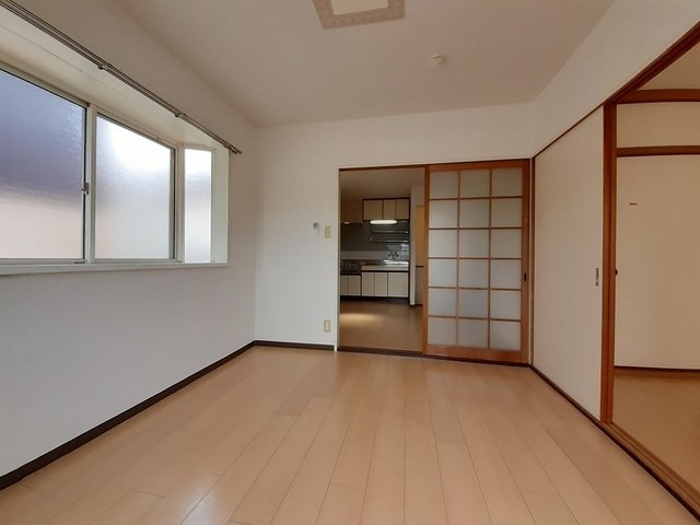 家具の配置がしやすいお部屋です