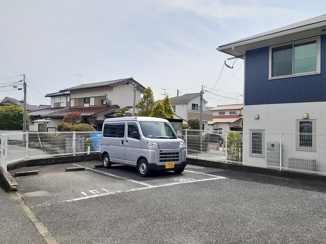 敷地内駐車場もございます