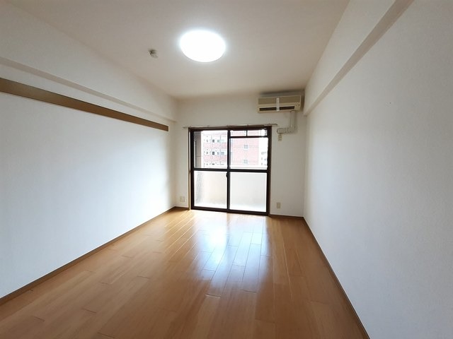 明るいお部屋です