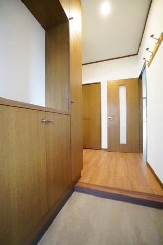 開放感のあるキレイな玄関です
