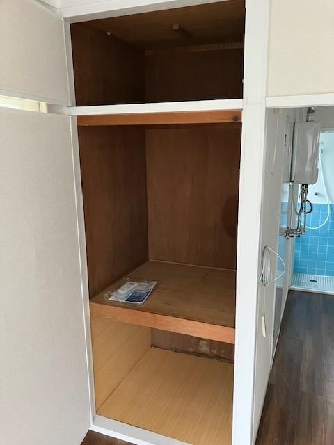 お荷物はこちらへ。