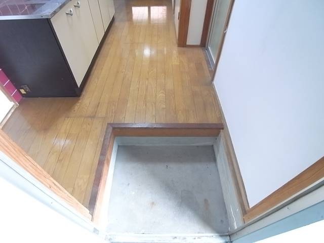 明るい玄関ですね。