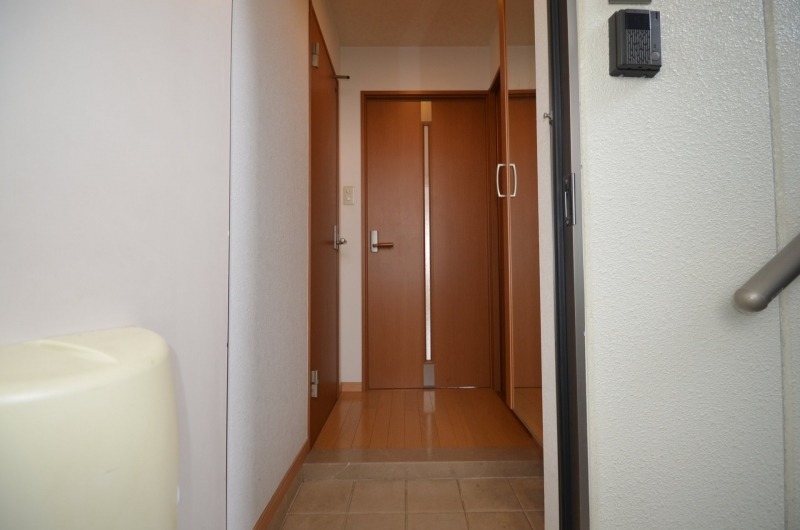 玄関も十分な広さです