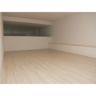 ロフトのスペースは寝室や趣味の場所として使えます