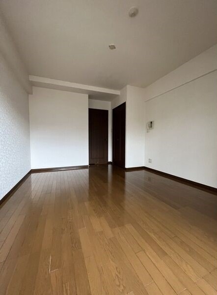家具の配置がしやすいお部屋です。