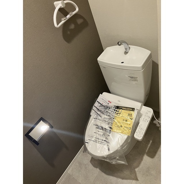 清潔感のあるトイレですね。