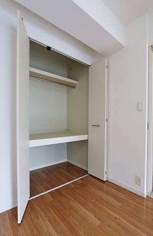全部屋収納ございます。