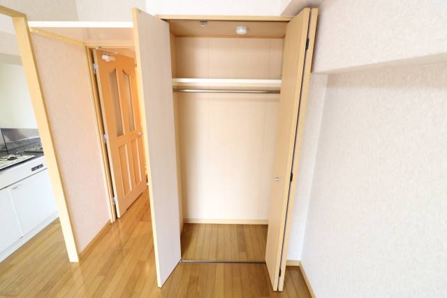お荷物はこちらへ。