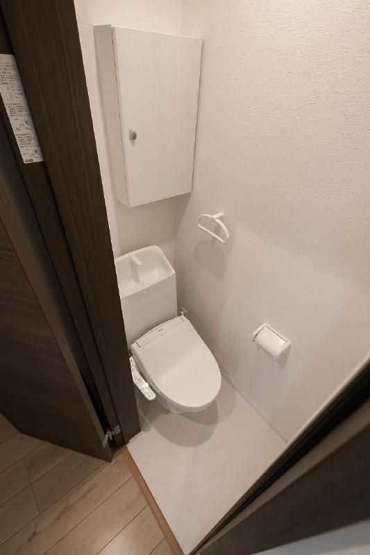 清潔感のあるトイレです