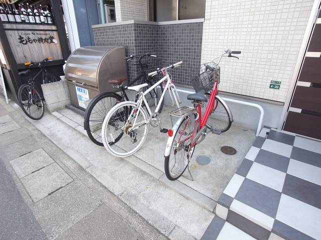 自転車はこちらで♪