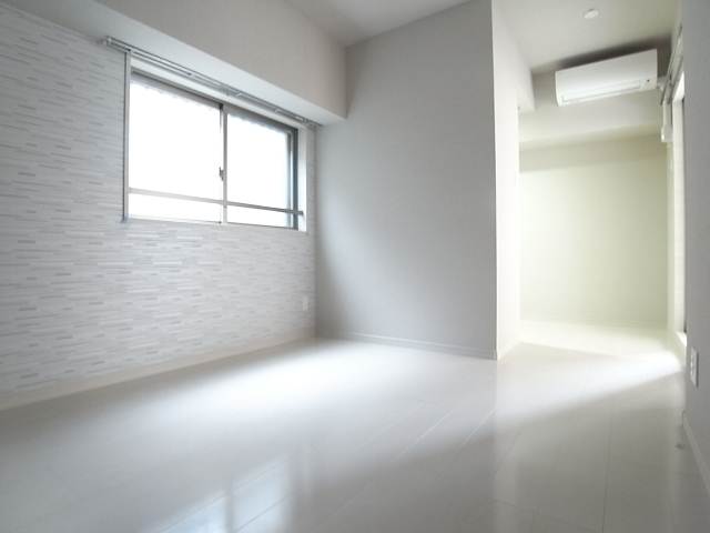 白基調のお部屋です。