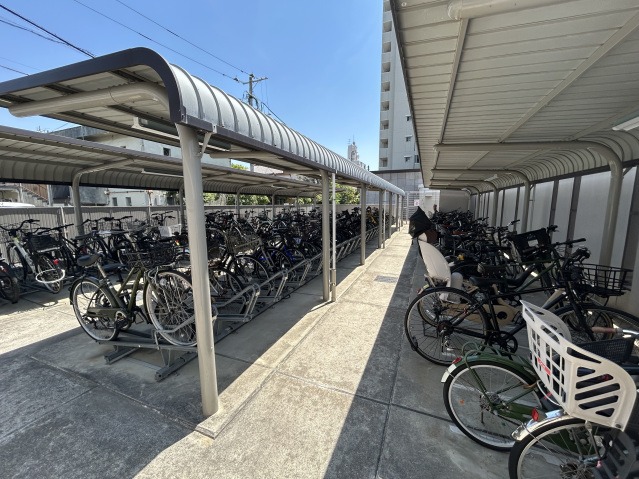 自転車はこちらです