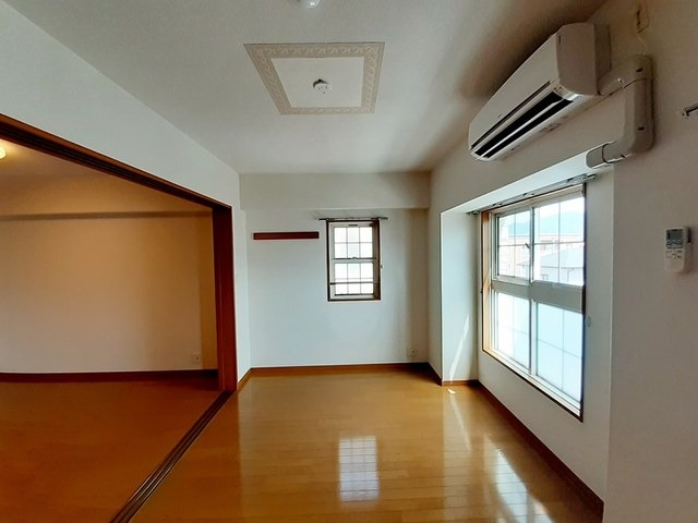 エアコン付きで快適に過ごせます
