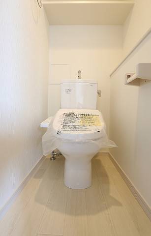 温水洗浄便座付きです