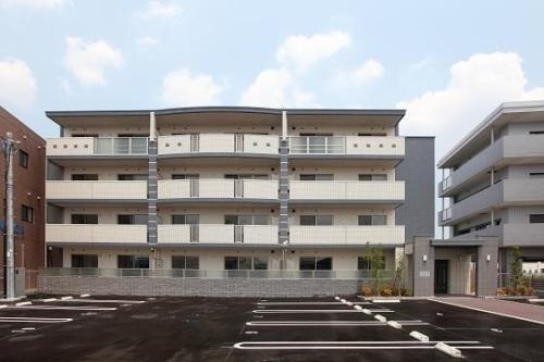 敷地内駐車場です