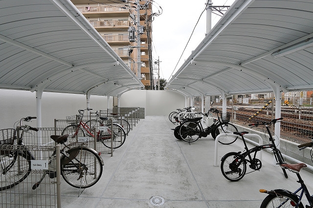 屋根付き駐輪場