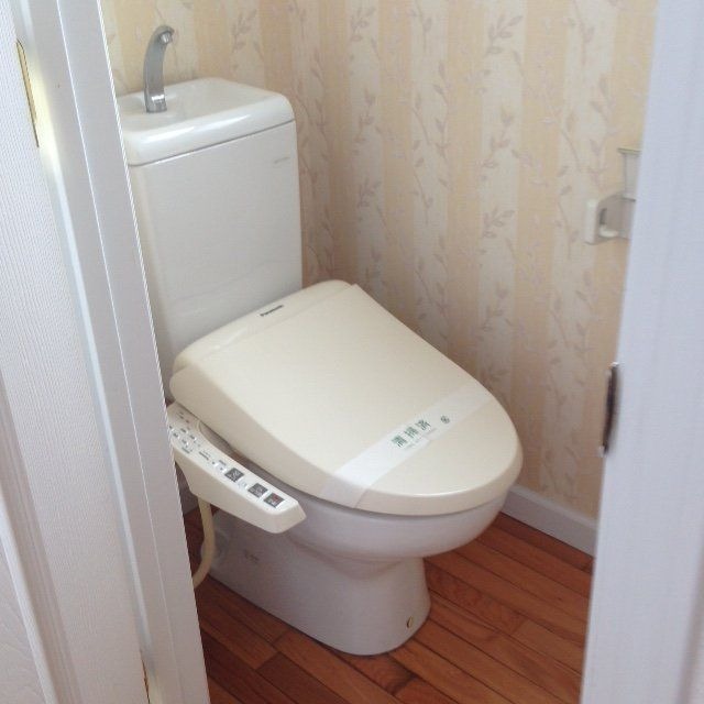 清潔感のあるトイレです