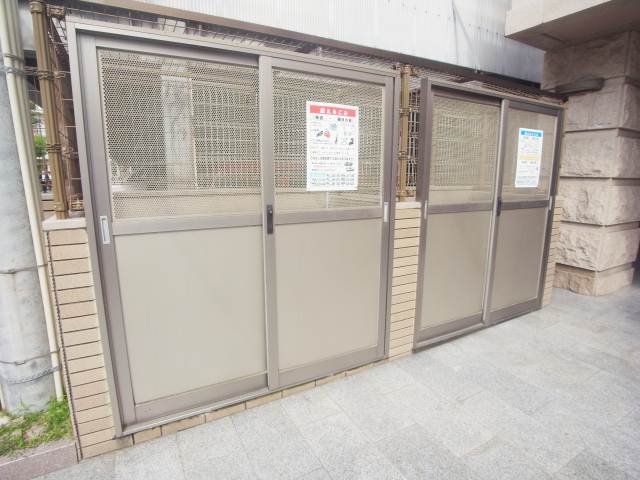 敷地内にゴミ置き場あります