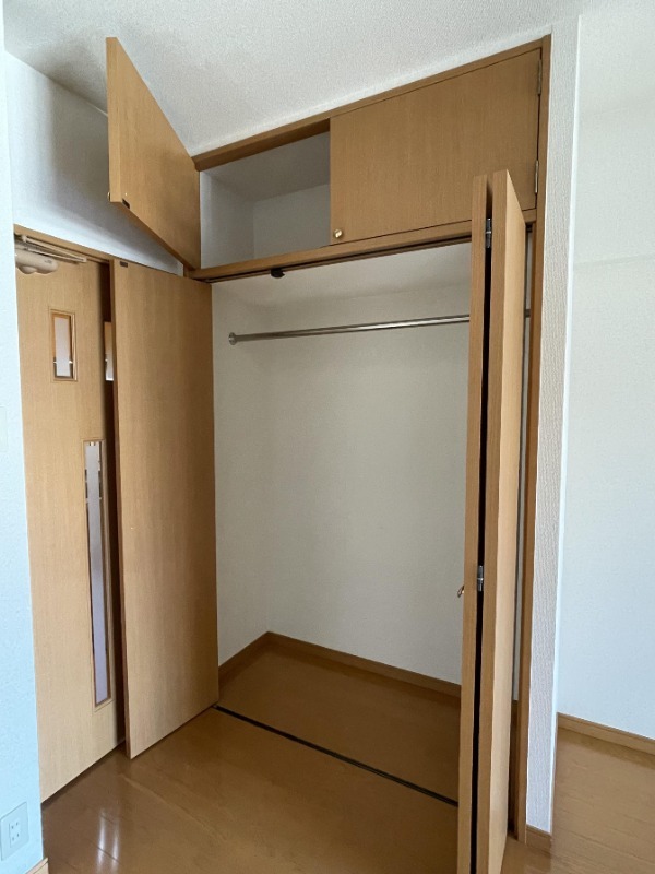お洋服がたくさん入ります。